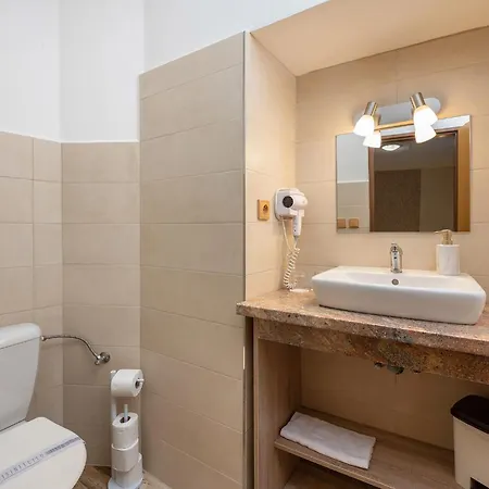 Otel Rodinny Myslivna Třeboň