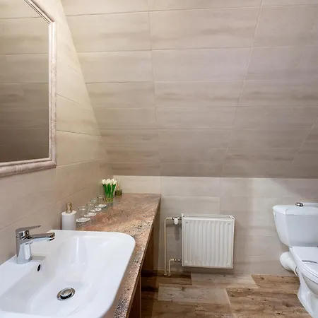 Rodinny Myslivna 3* Тршебонь