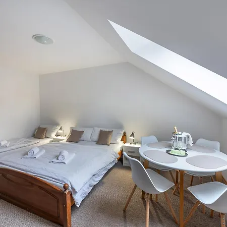 Rodinny Myslivna Otel 3*