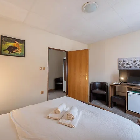 小屋酒店 3* Třeboň