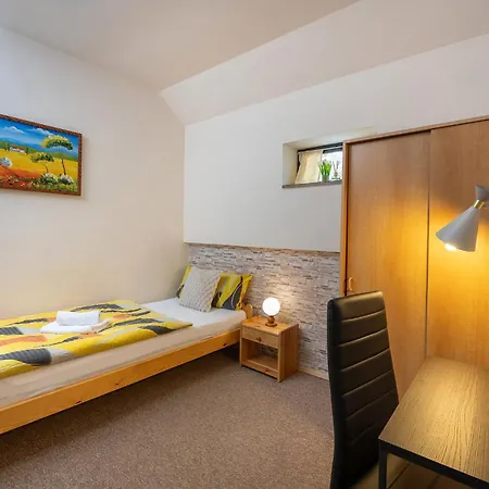 Hotel Rodinny Myslivna 3*