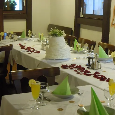 Rodinny Myslivna Otel Třeboň