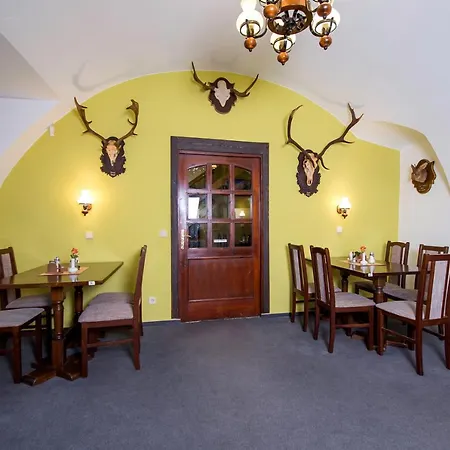Hotel Myslivna 3*